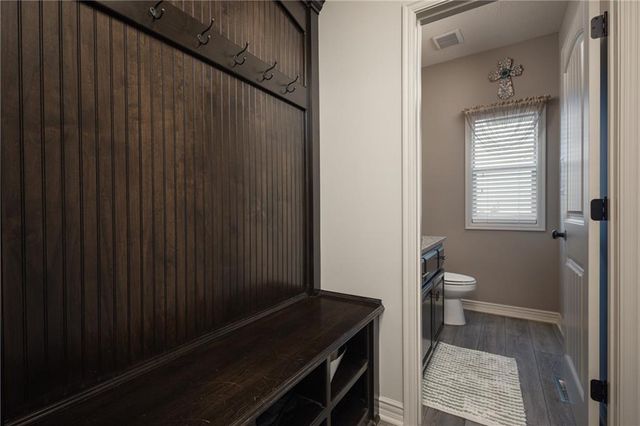 104 SW Greenbriar Drive, Blue Springs, MO 64064