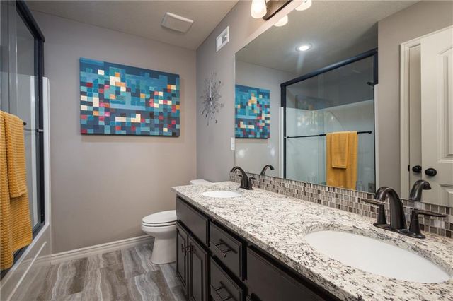 104 SW Greenbriar Drive, Blue Springs, MO 64064