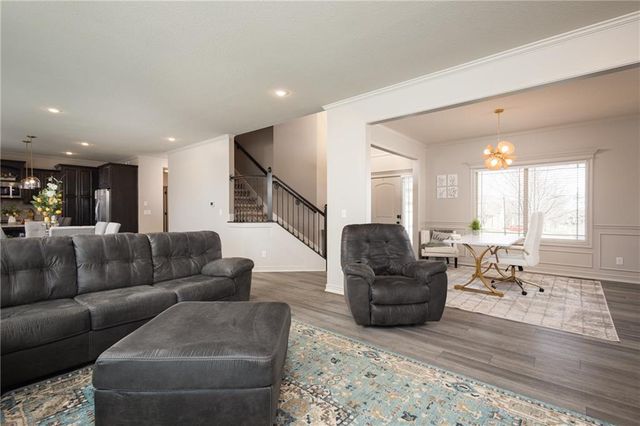 104 SW Greenbriar Drive, Blue Springs, MO 64064