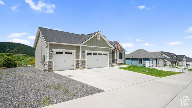 209 N ELK RIDGE DR, Elk Ridge, UT 84651