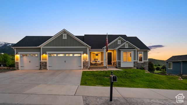 209 N ELK RIDGE DR, Elk Ridge, UT 84651