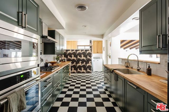 11530 Swinton Avenue, Granada Hills, CA 91344