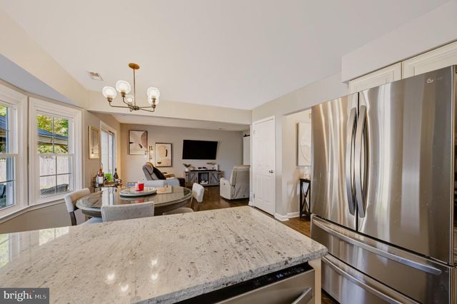 21 HUNTINGDON WAY, Sewell, NJ 08080