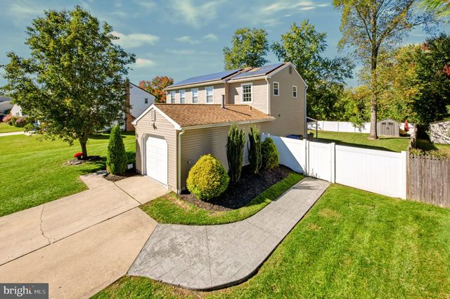 21 HUNTINGDON WAY, Sewell, NJ 08080
