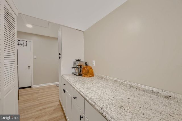 21 HUNTINGDON WAY, Sewell, NJ 08080