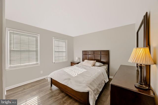 21 HUNTINGDON WAY, Sewell, NJ 08080