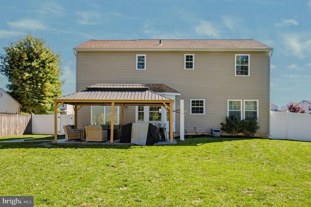 21 HUNTINGDON WAY, Sewell, NJ 08080