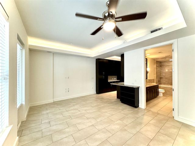 2303 Mid Lane 835, Houston, TX 77027