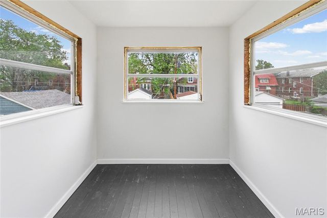 4947 Murdoch Avenue, St Louis, MO 63109