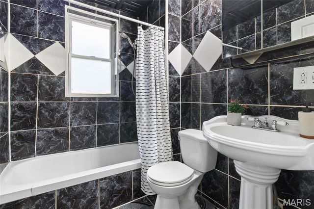 4947 Murdoch Avenue, St Louis, MO 63109