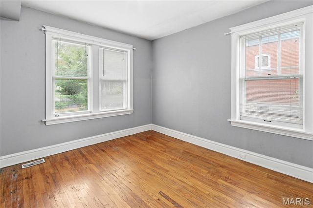 4947 Murdoch Avenue, St Louis, MO 63109