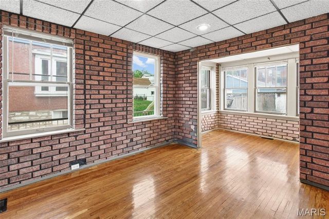 4947 Murdoch Avenue, St Louis, MO 63109