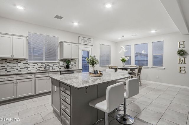 1800 RITZY LOU Place, El Paso, TX 79928