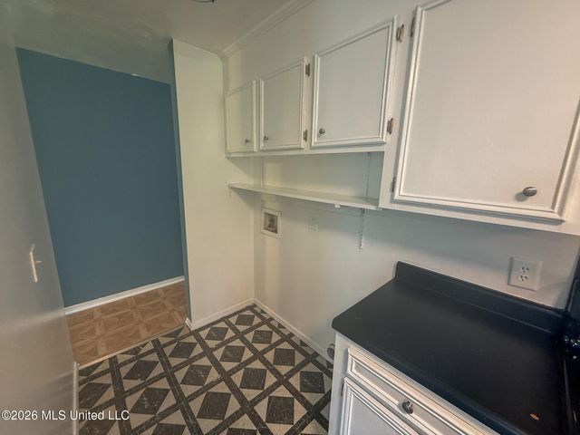 2438 Kingston Avenue, Jackson, MS 39213