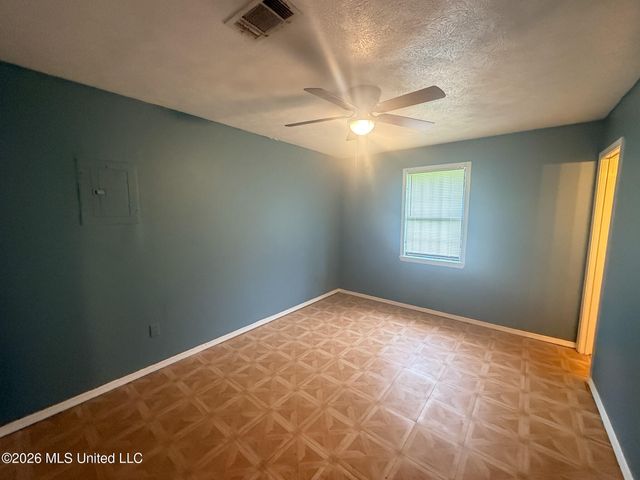 2438 Kingston Avenue, Jackson, MS 39213