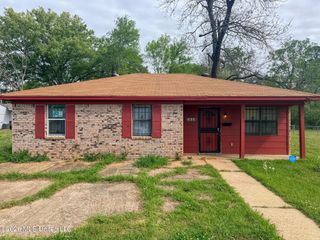 2438 Kingston Avenue, Jackson, MS 39213