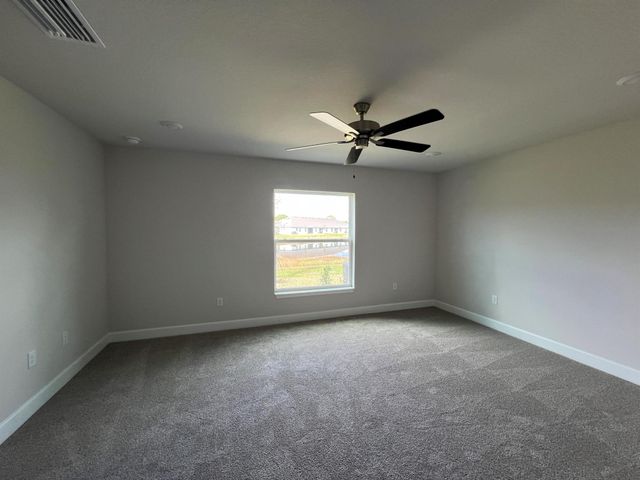 8638 Giovanni Avenue, Fort Pierce, FL 34951