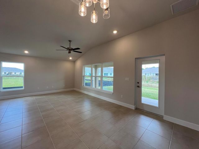 8638 Giovanni Avenue, Fort Pierce, FL 34951