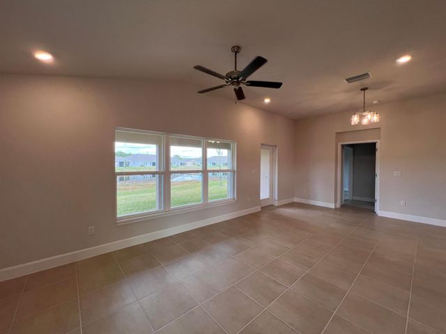 8638 Giovanni Avenue, Fort Pierce, FL 34951