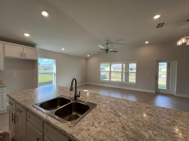 8638 Giovanni Avenue, Fort Pierce, FL 34951