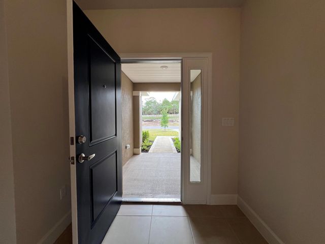 8638 Giovanni Avenue, Fort Pierce, FL 34951