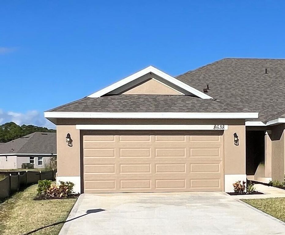 8638 Giovanni Avenue, Fort Pierce, FL 34951