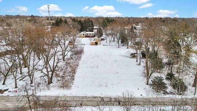 5609 River Road, Lisle, IL 60532