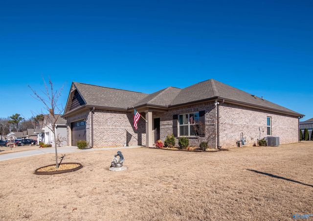 14960 Demarie Lane, Athens, AL 35613