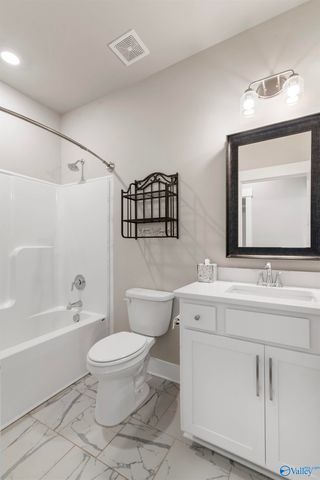 14960 Demarie Lane, Athens, AL 35613