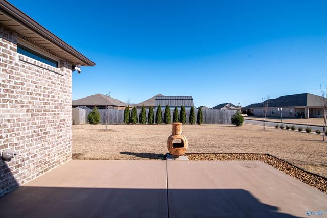 14960 Demarie Lane, Athens, AL 35613