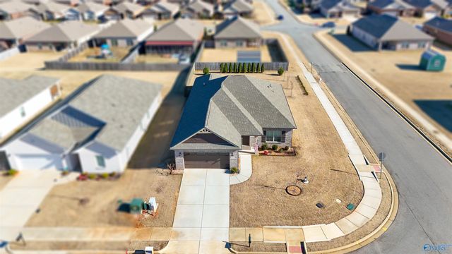 14960 Demarie Lane, Athens, AL 35613