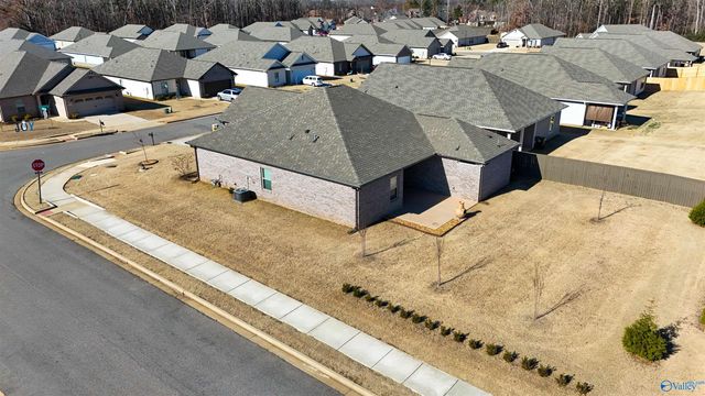 14960 Demarie Lane, Athens, AL 35613