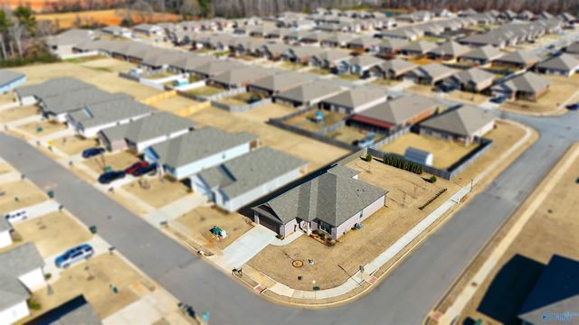 14960 Demarie Lane, Athens, AL 35613