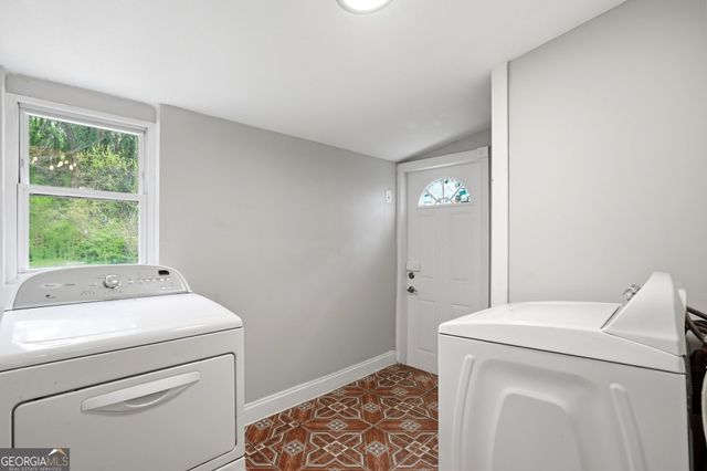 707 Francis Place NW, Atlanta, GA 30318