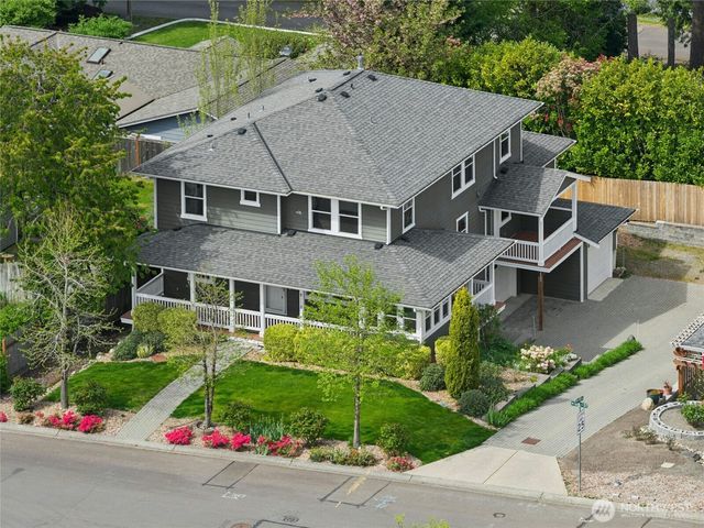 8118 NE 126th Street, Kirkland, WA 98034