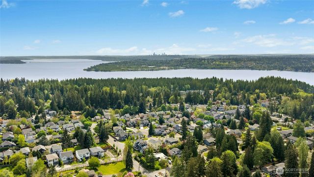 8118 NE 126th Street, Kirkland, WA 98034