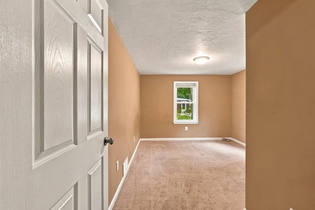 181 Dwelley St, Pembroke, MA 02359