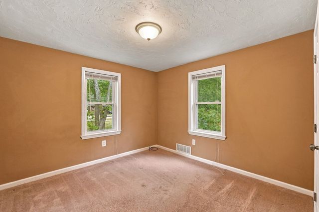 181 Dwelley St, Pembroke, MA 02359