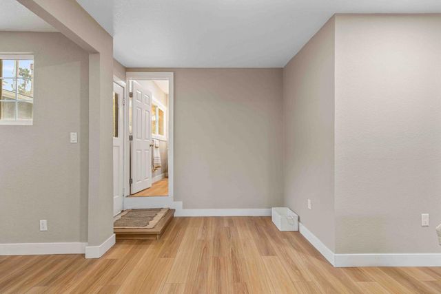 223 Achor Ct, Modesto, CA 95354