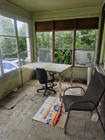 689 Webb Street, Detroit, MI 48202