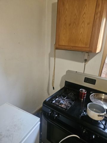 689 Webb Street, Detroit, MI 48202