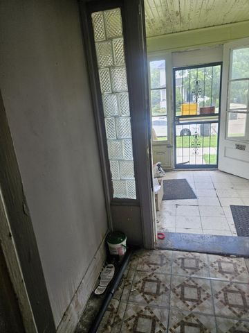 689 Webb Street, Detroit, MI 48202