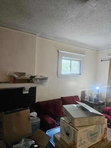 689 Webb Street, Detroit, MI 48202