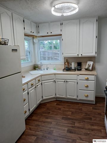 4136 S 39 Avenue, Omaha, NE 68107