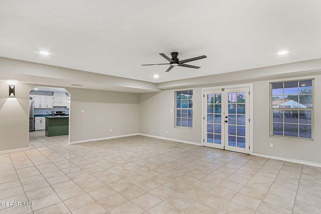 8921 GEMOTES Place, El Paso, TX 79907