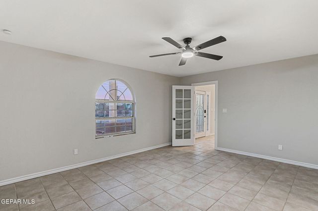 8921 GEMOTES Place, El Paso, TX 79907