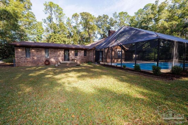 5425 Windham Rd, Milton, FL 32570