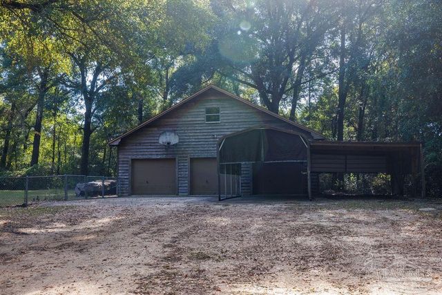 5425 Windham Rd, Milton, FL 32570