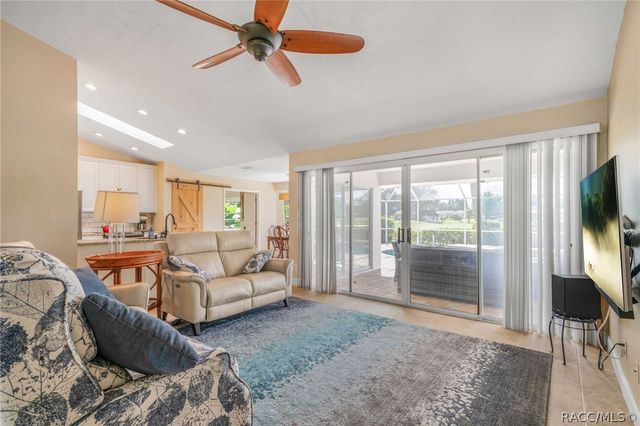 612 E Hartford Street, Hernando, FL 34442