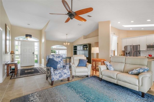 612 E Hartford Street, Hernando, FL 34442